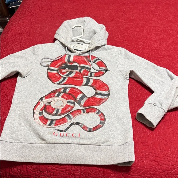 GUCCI PreOwned Gray Red Snake Hoodie & Some staining on collar & front Sz Large - Picture 12 of 16